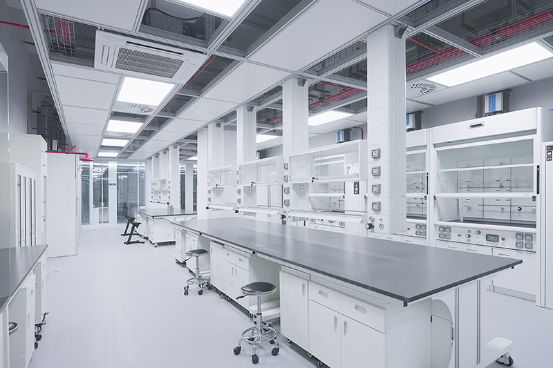 西盟实验室革新：安全与科技的现代融合